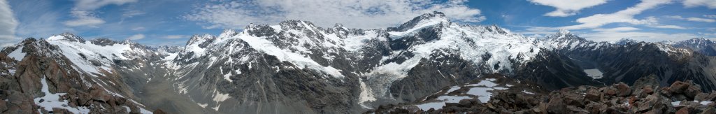 Panorama vom Gipfel des Mt. Ollivier (1933m) mit Blick auf Mueller und Hooker Glacier, Mt. Sefton (3151m) und Mt. Cook (3754m), Dezember 2007