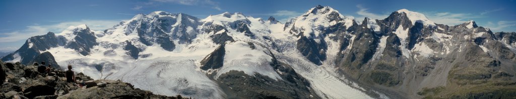 Blick über das Bernina-Massiv mit Piz Palü, Piz Bernina, Piz Morteratsch und Piz Tschierva (3546m) vom Gipfel des Munt Pers (3207m) aus, Bernina, Schweiz, 2000