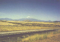 Mt. Shasta vom Highway 5 aus