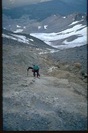 Aufstieg auf den Mt. Shasta : Aufstieg durch die Avalanche Gulch rechts von The Heart, noch unterhalb der Red Banks