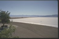 Gro&szlig;e Salzseen an der Interstate von Salt Lake City nach Reno - die Hochgeschwindigkeitsteststrecke f&uuml;r Geschwindigkeitsrekorde