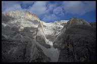 Blick in die Westwände des Elfers mit Alpiniweg von der Zsigmondyhütte aus