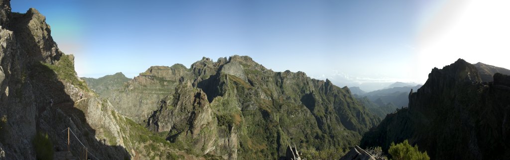 Panorama vom Übergang vom Pico do Arieiro (1818m) zum Pico Ruivo (1862m), Madeira, November 2008