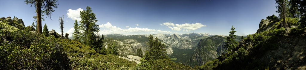 Panorama kurz unterhalb des Gipfels des Eagle Peak (2371m) mit Blick nach Osten, Yosemite NP, California