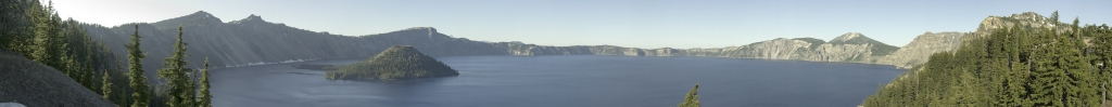 Abendliches Panorama am südwestlichen Rand des Crater Lake, Crater Lake NP, Oregon