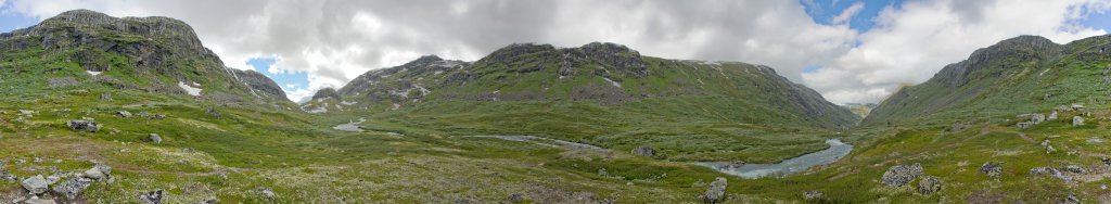 360-Grad-Panorama im Breiseterdalen am Sognefjellsvegen von Lom nach Gaupne, Norwegen, Juli 2012.