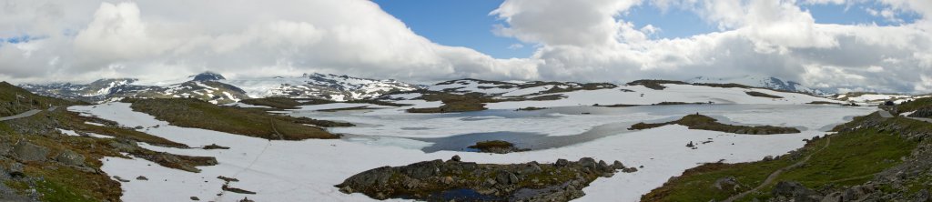 Am Fantesteinsvatnet auf dem Sognefjellsvegen, Norwegen, Juli 2012.