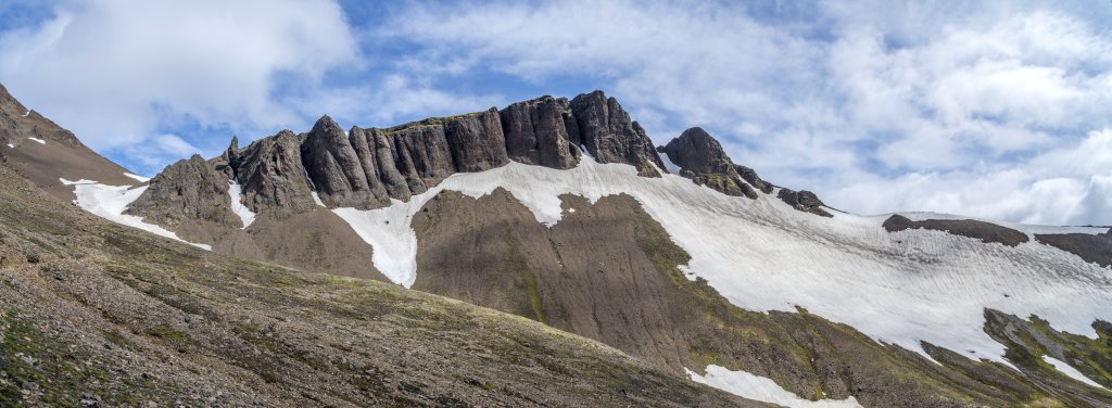 Im Abstieg vom Kristinartindar (1126m), Skaftafell, Island, Juli 2015.