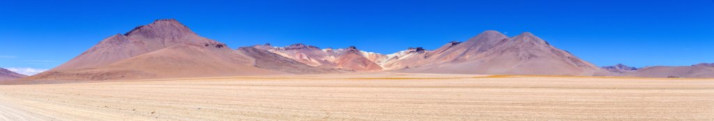 Farbige Vulkanberge in der Desierto de Salvador Dali im Süden Boliviens, Bolivien, November 2016.