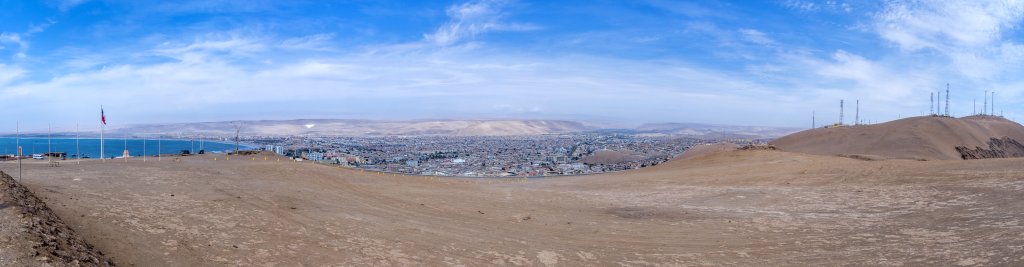 Auf dem patriotischen Morro de Arica (139m) hoch über der nord-chilenischen Stadt am Pazifik, Chile, November 2016.