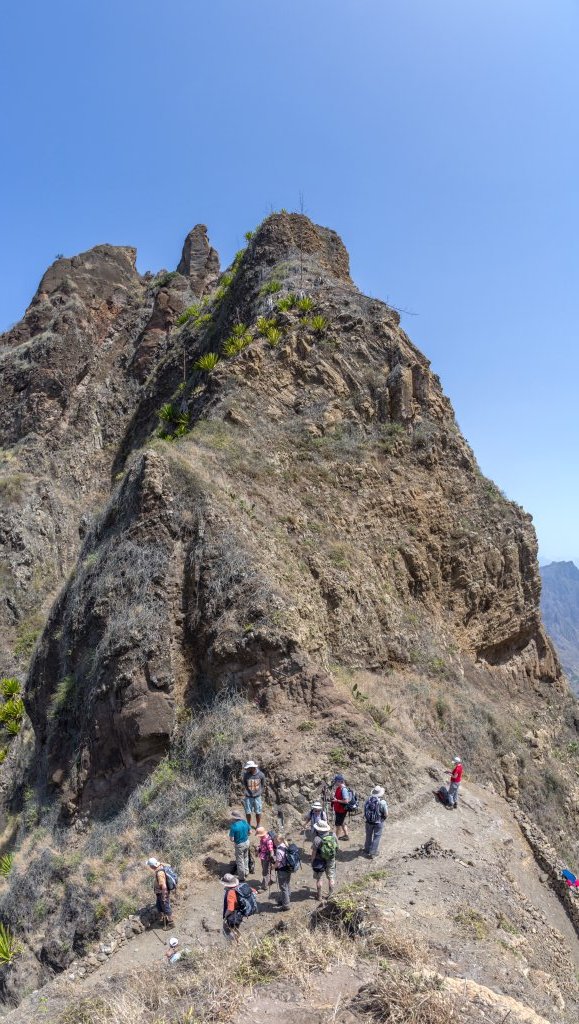 Vertikalpanorama am Schartenübergang von Caibros nach Cha de Igreja, Kapverden, März 2016.