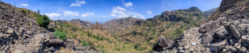 Panorama auf einer Wanderung durch den Nationalpark der Serra Malagueta vom offiziellen Serra Malagueta Visitor-Center in Serra nach Hortelao, Kapverden, März 2016.