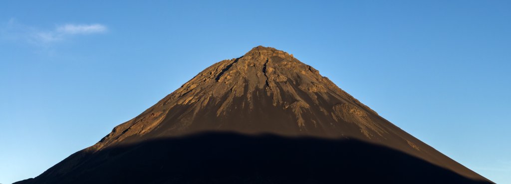 Sonnenuntergang am Pico do Fogo (2829m), Kapverden, März 2016.