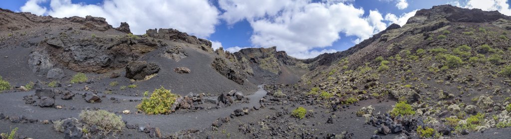 Im Inneren des Kraters der Caldera de los Cuervos, Lanzarote, Kanarische Inseln, März 2017.