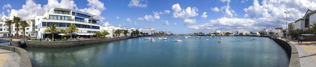 Im Alten Hafen von Arrecife, der Hauptstadt von Lanzarote, Lanzarote, Kanarische Inseln, März 2017.