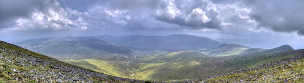 Panorama am Gipfel des Skiddaw (931m) im nördlichen Lake District - leider bei ziemlich schlechter Sicht, Lake District, Großbritannien, Juni 2018.