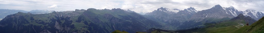 Panorama über Grindelwald vom Gipfel des Männlichen aus