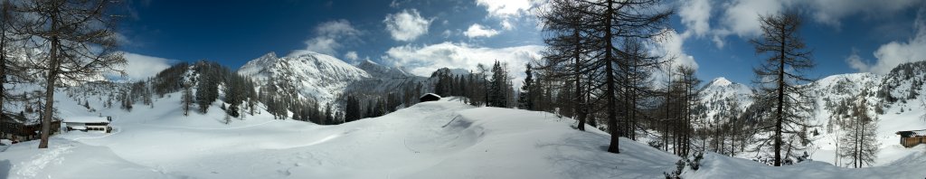 Panorama von einer Schneeschuhtour zum Schneibsteinhaus, Hagengebirge, Berchtesgadener Alpen, März 2010.