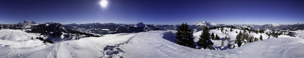 Panorama über die Kitzbühler Alpen mit Kitzbühler Horn im Aufstieg auf den Baumooskogel, Chiemgauer Alpen Januar 2011.