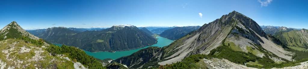 Am Verbindungsgrat zwischen Seekar-Spitze (2053m) und Seeberg-Spitze (2085m), Karwendelgebirge, Österreich, August 2011