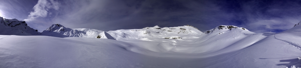 Blick von der Fanes-Hochfläche auf Heiligkreuzkofel und Zehnerspitze, Fanes, Dolomiten, Januar 2011.