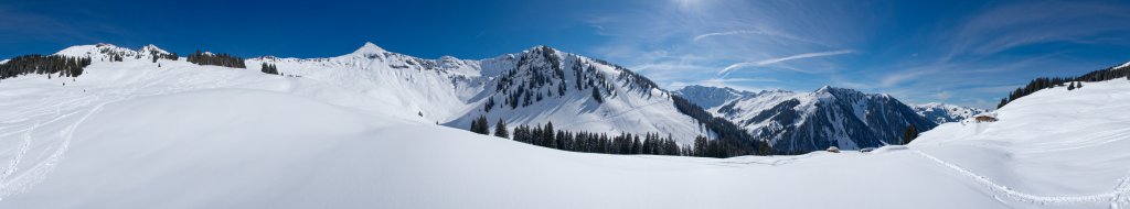 360-Grad-Panorama mit Gebra, Weißkopfkogel, Bischof und Sonnspizte von oberhalb der Hochwildalmhütte, Östliche Kitzbüheler Alpen, Österreich, März 2012