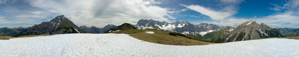 360-Grad-Panorama vom Gipfel des Stoanblamlkopfes (1954m) mit Sonnjoch, Grameijoch, Lamsenspitze und Lalidererwänden sowie Gamsjoch, Östliches Karwendel, Juni 2012