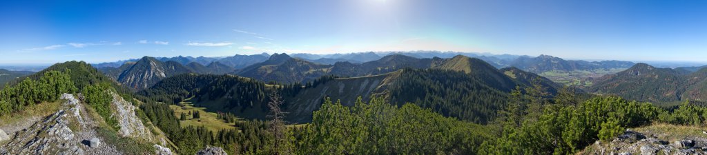 Blick vom Gipfel des Spitzkampen auf Ochsenkampen, Hirschberg, Ross- und Buchstein, Hochplatte und Seekarkreuz, Mangfallgebirge, Oktober 2012