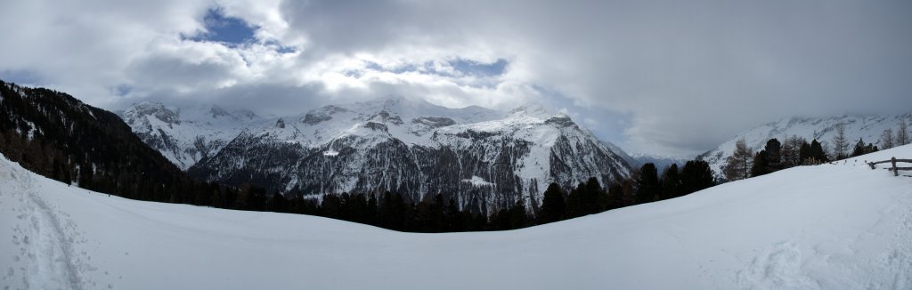 Blick von der Kofleralm (2034m) auf den westlichen Teil der Rieserfernergruppe mit Schneebigem Nock (3356m) und Hochgall (3436m), Reintal, Ahrntaler Alpen, Februar 2012.