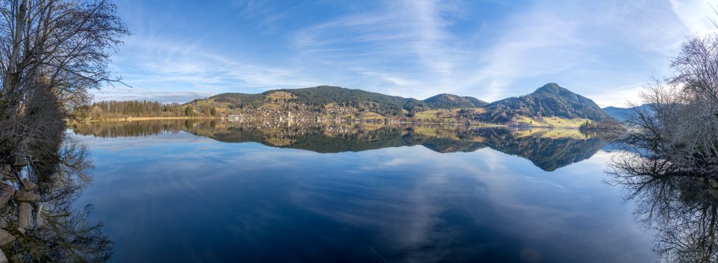 Panorama am Schliersee auf dem See-Rundgang, Mangfallgebirge, Bayrische Alpen, Dezember 2016.