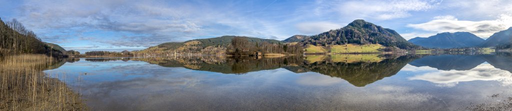 Panorama am Schliersee auf dem See-Rundgang, Mangfallgebirge, Bayrische Alpen, Dezember 2016.