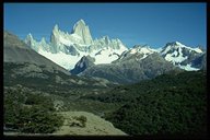 Bei traumhaftem Wetter bietet sich uns am Fitz Roy das volle Panorama