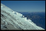 Gletscherbruch im unteren Teil des Gipfelgletschers