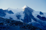 Obergabelhorn im Morgenlicht von der Cabana di Grand Mountet