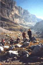 Rast am Rif. Brentei mit Blick zur Boccha di Brenta