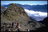 Blick zur&uuml;ck ins Oetztal beim Aufstieg zum Hauerferner