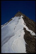 Letzter steiler Gratanstieg zum Gipfel der Wildspitze