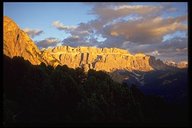 Sella in den letzten Strahlen der untergehenden Sonne