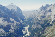 Blick ins Travenanzes-Tal und auf die Tofana di Rozes vom Gipfel des Croda del Vallon Bianco